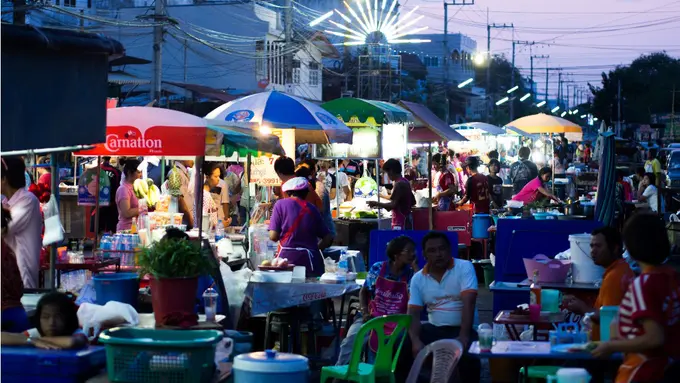 9 Warung Tenda Terkenal di Jakarta, Cocok untuk Kamu yang Hemat!
