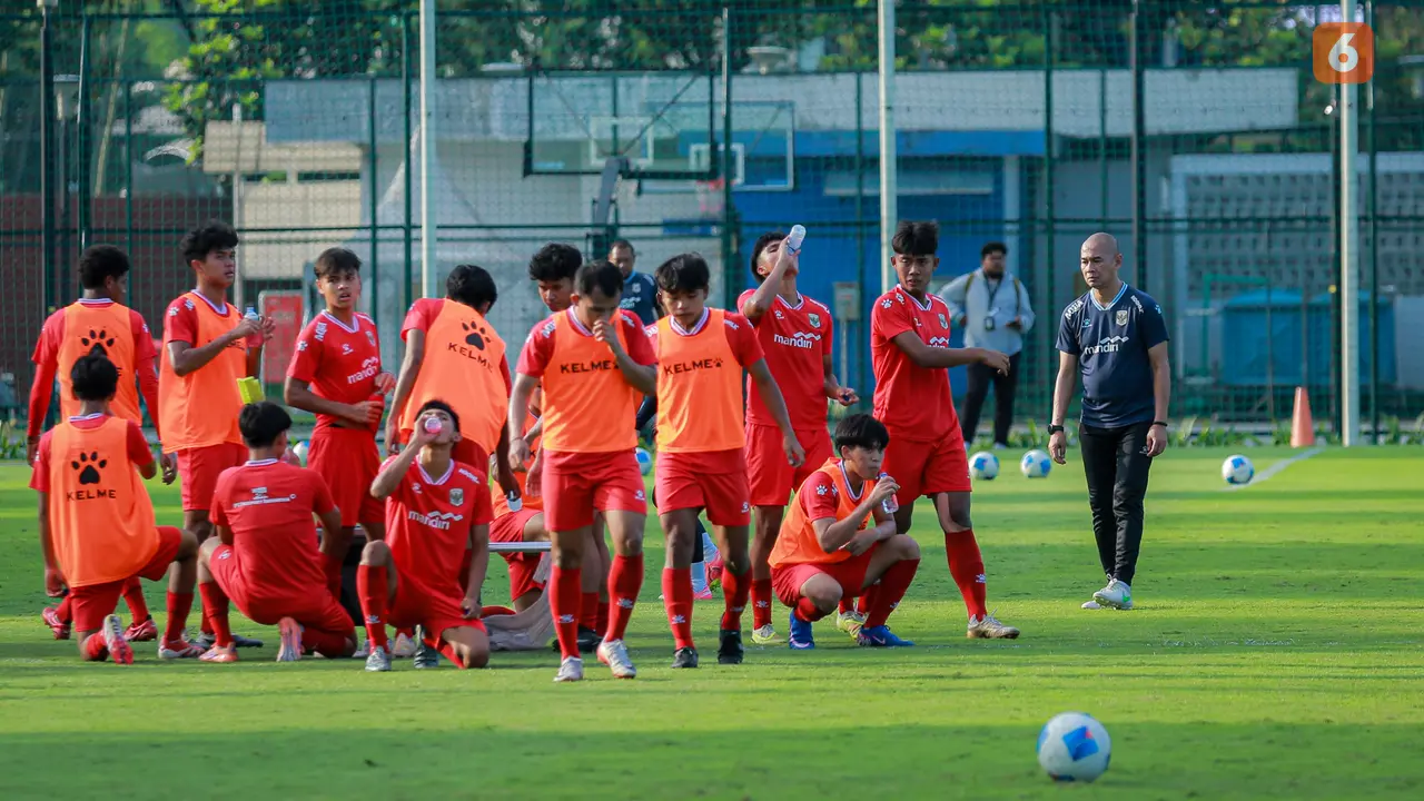 Foto: Timnas Indonesia U-17 Gelar Latihan Persiapan untuk Piala Asia 2026 setelah Pulang Cepat dari AFF
