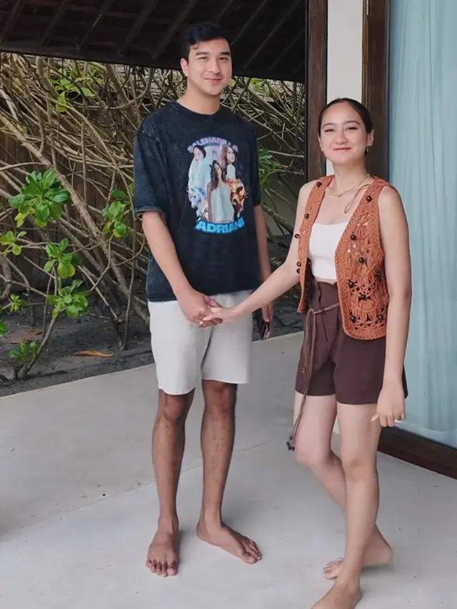 Salshabilla Adriani dan Ibrahim Risyad saat Rayakan Wedding Anniversary. [@salshabillaadr]