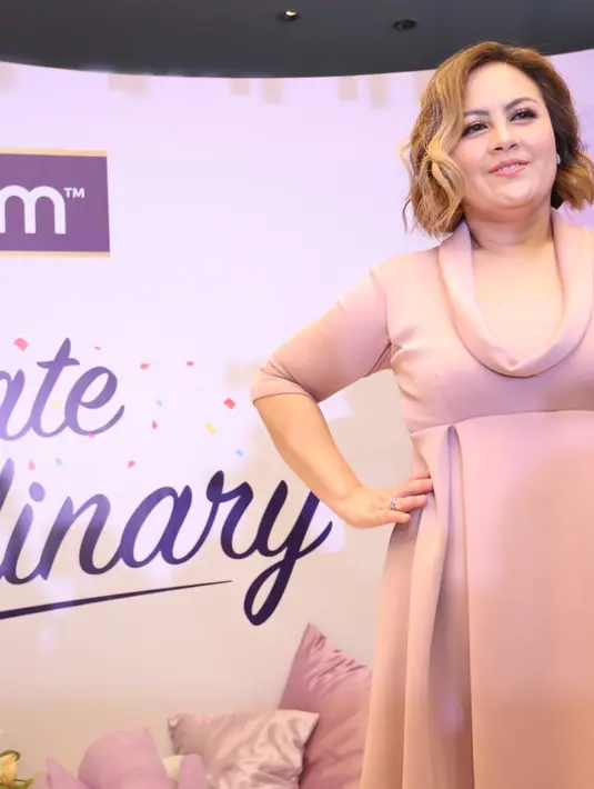 Personel B3 itu rela mengurangi kegiatannya demi bisa memberikan perhatian anaknya. Berbeda saat dirinya masih belum memiliki momongan. Bahkan itu sudah menjadi salah satu komitmennya Cynthia. (Adrian Putra/Bintang.com)