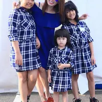 Hal ini bermula lantaran Ussy sering mengunggah video kesehariannya bersama ketiga anaknya berbicara dengan Bahasa Inggris. (Via Instagram/@ussypratama)