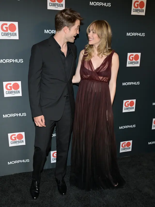 Suki Waterhouse dan Robert Pattinson