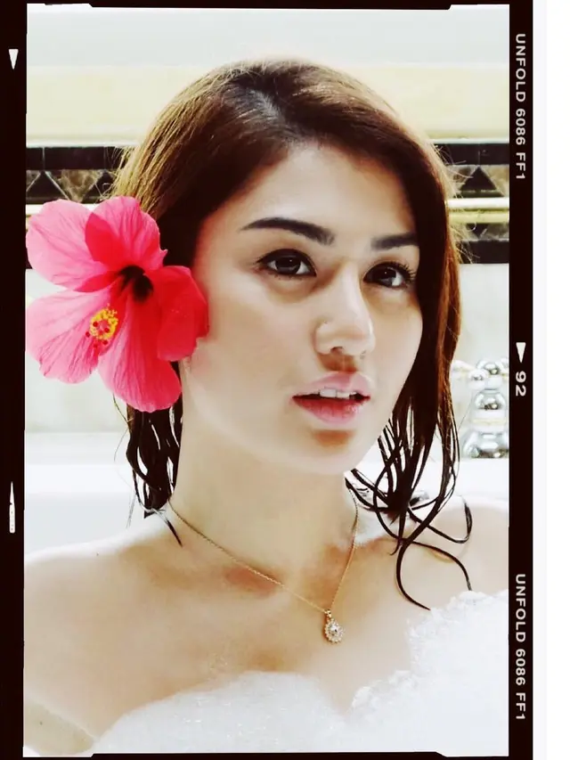 7 Potret Jelita Callebaut, Anak Pemeran Inem Pelayan Sexy