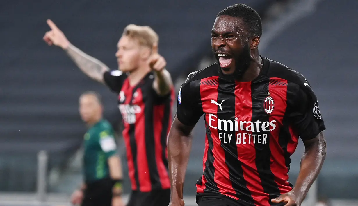 Fikayo Tomori - Penampilan apik Tomori pada musim lalu sukses membuat AC Milan mempermanenkan status Tomori pada musim panas ini. Bek berkebangsaan Inggris itu  ditebus Milan dengan biaya mencapai 29,2 juta euro dengan durasi kontrak sampai tahun 2025 mendatang. (Foto: AFP/Marco Bertorello)