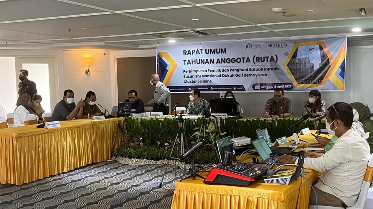 Perhimpunan Pemilik Penghuni Satuan Rumah Susun (PPPRS) The Mansion Jasmine, Kemayoran, Jakarta Pusat mengelar rapat tahunan anggota PPPRS yang berlangsung di Tower Capilano, Minggu (16/4/2023).