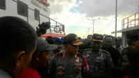 Kapolda Metro Jaya Irjen Pol M Iriawan, di Pelabuhan Muara Angke, Pluit, Jakarta Utara, Senin (2/1/2017). (Nanda Perdana Putra/Liputan6.com)
