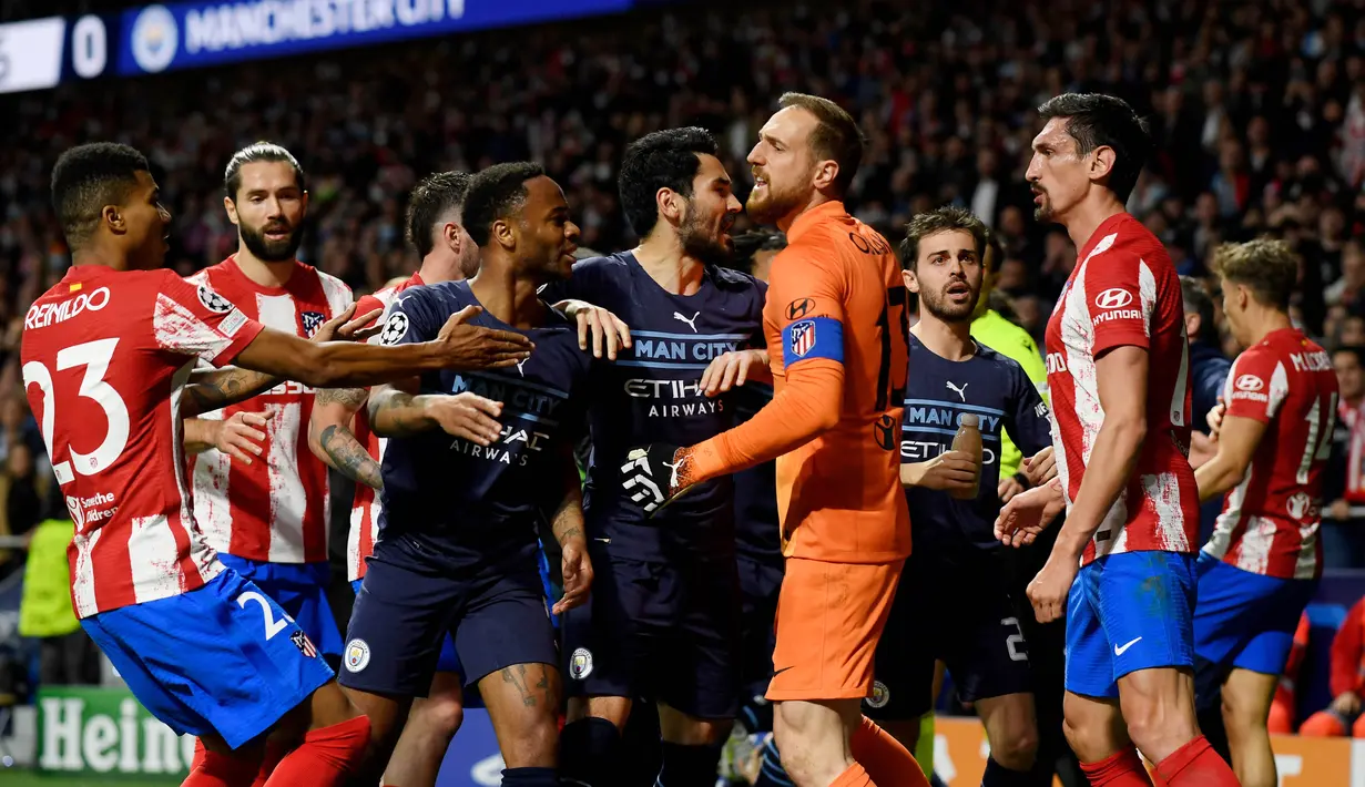 Menurut laporan Sport Bible keributan berlanjut ketika pertandingan sudah selesai. Keributan antarpemain itu terlihat dalam sebuah tayangan ulang di lorong Wanda Metropolitano. (AFP/Oscar Del Pozo)