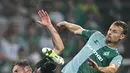 Kemenangan ini mengantar Bayern Munchen meraih tiga poin perdana di Liga Jerman 2023/2024. (INA FASSBENDER / AFP)