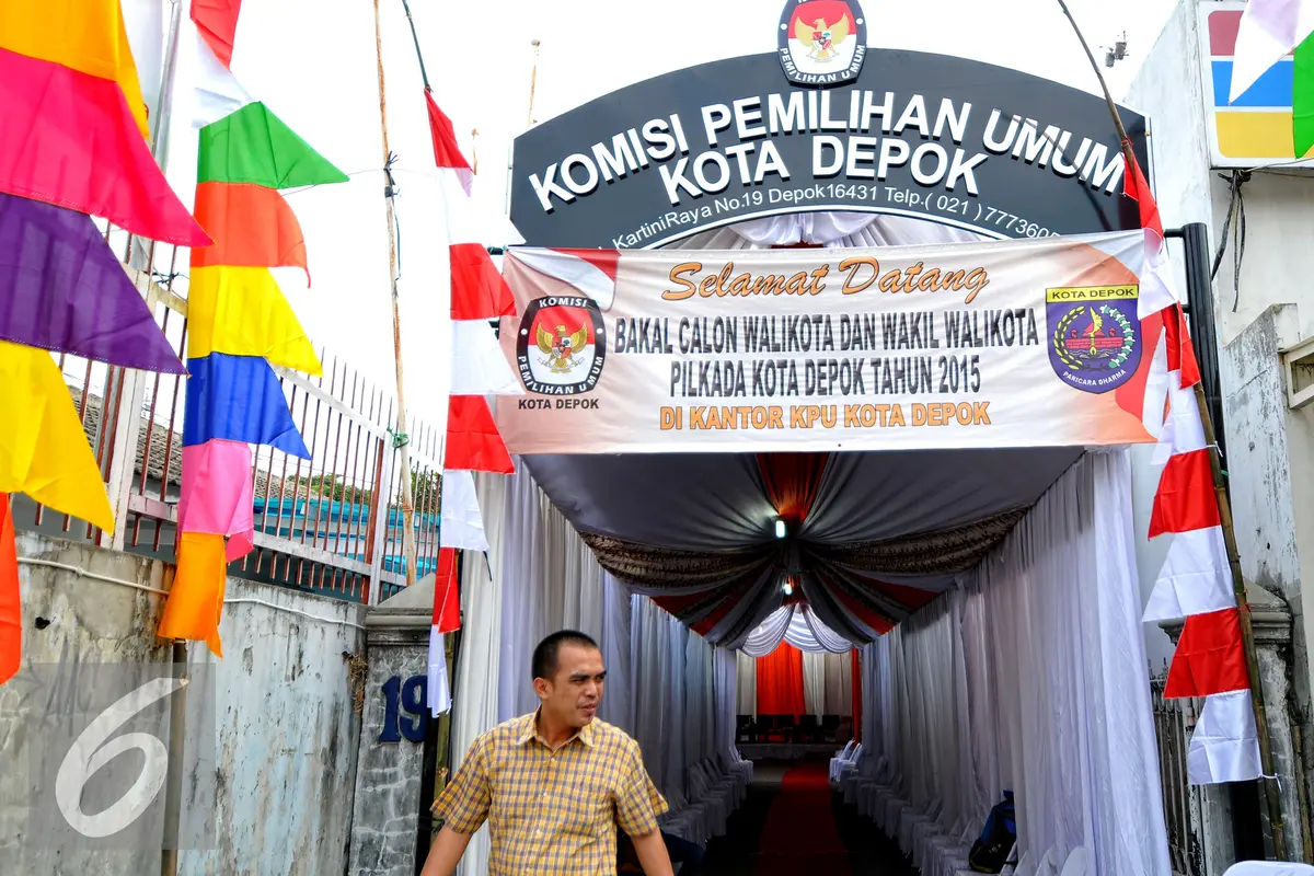 20150726-Pendaftaran Pilkada Kantor KPU Depok-Jabar