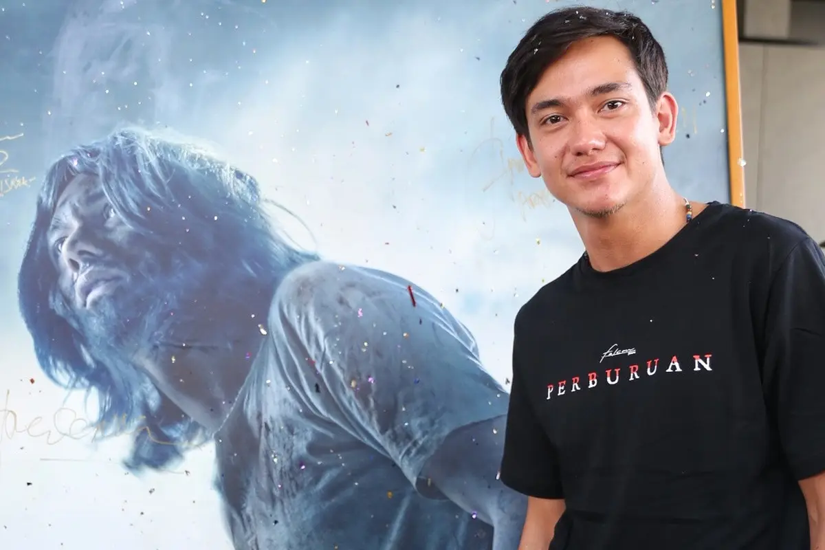 [Fimela] Adipati Dolken di Film Perburuan