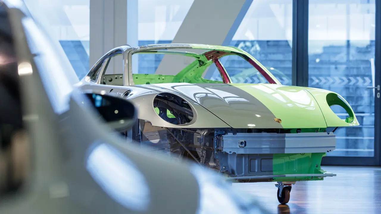 Porsche Produksi Rangka Rendah CO2 Mulai 2026