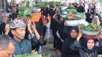 Tradisi Ithuk Ituhan warga Desa Kampunganyar, Kecamatan Glagah Banyuwangi Wujud syukur berkah air yang melimpah (Istimewa)