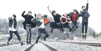 Saat awal kemunculannya, BTS hanya dipandang sebelah mata oleh publik. Apalagi grup ini berasal dari agensi kecil, akan tetapi kini mereka menjelma menjadi grup paling populer di dunia. (Foto: Soompi.com)