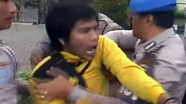 Unjuk Rasa Menuntut Kajari Malang Mundur Ricuh