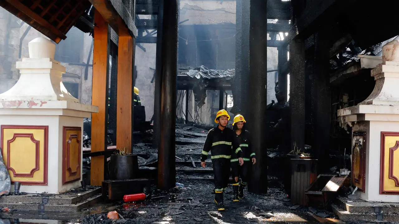 Hotel Terbakar