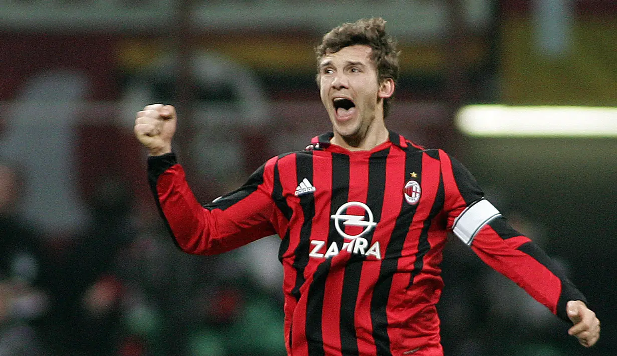 Shevchenko bergabung dengan AC Milan pada 1999 hingga 2006. Ia menjadi salah satu striker terbaik yang pernah dipunya Rossoneri. (AFP/Paco Serinelli)