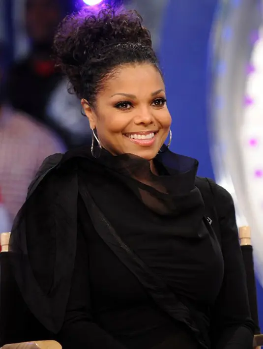 Selain itu sumber juga mengatakan bahwa perayaan ulang tahun merupakan hal yang sangat penting di dalam keluarga Jackson. Terlebih untuk mendiang Michael Jackson semasa hidupnya yang selalu mengadakan perayaan setiap ulang tahun. (AFP/Bintang.com)