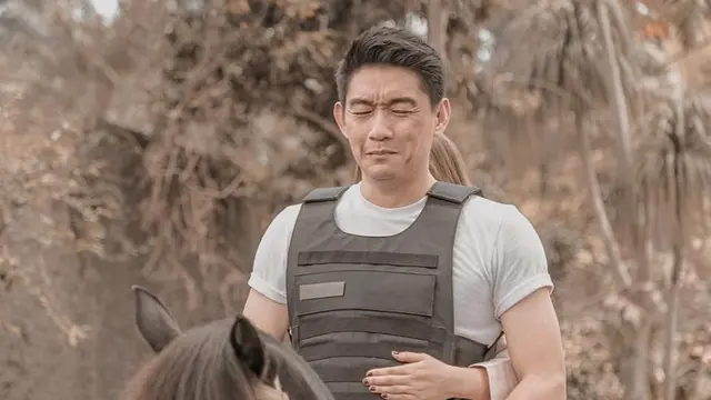 6 Momen Mesra Ifan Seventeen dan Citra Monica Saat Naik Kuda