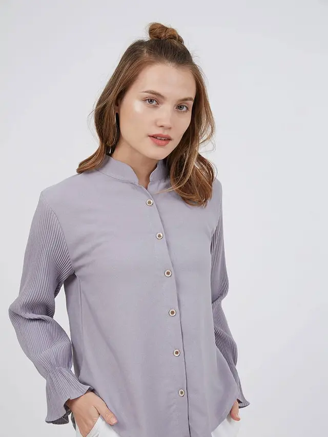 10 Rekomendasi Model Baju Kerja Wanita Terbaru 2024, Bikin Makin Stylish