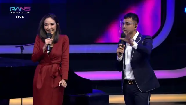 Gisel (Foto: YouTube)