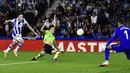 United perlahan mampu menguasai bola dan memberikan ancaman. Setan Merah pun sukses membuka keunggulan pada menit ke-17 lewat tembakan Garnacho setelah sebelumnya menerima assist Cristiano Ronaldo. (AP Photo/Alvaro Barrientos)