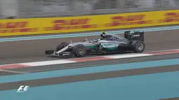 Pebalap Mercedes, Nico Rosberg, meraih posisi kedua di belakang Lewis Hamilton dalam kualifikasi F1 GP Abu Dhabi di Sirkuit Yas Marina, Sabtu (26/11/2016). (Bola.com/Twitter/F1)