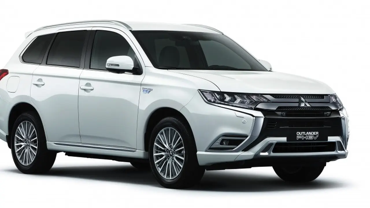 Mitsubishi Outlander PHEV Facelift Meluncur Bulan Depan, Makin Canggih? (Foto:Paultan)