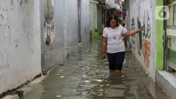 Badan Penanggulangan Bencana Daerah (BPBD) DKI Jakarta mencatat, pada Minggu (15/12/2024), enam wilayah Rukun Tetangga (RT) di Jakarta Utara mengalami banjir rob. (Liputan6.com/Herman Zakharia)