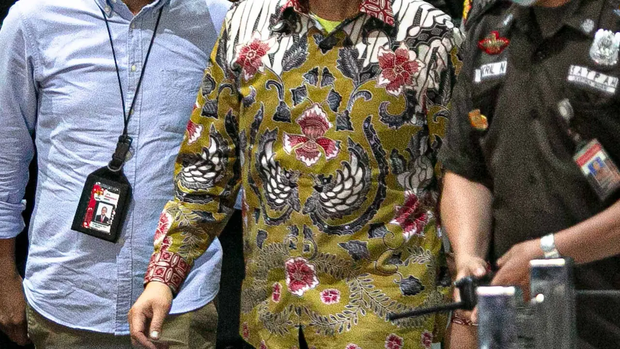 Wakil Ketua DPR Azis Syamsuddin Dijemput KPK