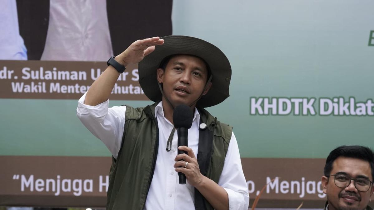 Profil Raja Juli Antoni, Menteri Kehutanan yang Main Domino Bareng Eks Tersangka Pembalakan Liar