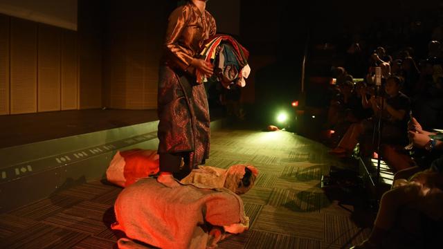 Fashion dalam pertunjukan teater