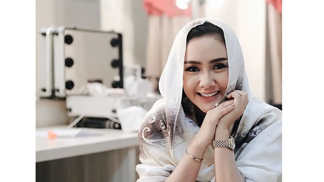 Belum Berusia 25 Tahun, 5 Seleb Cantik Ini Sudah Sandang Status Janda