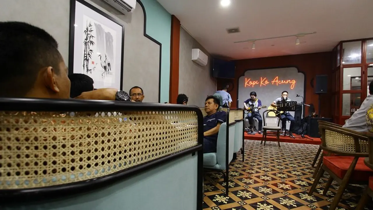 Kedai Kopi di Sabang Memadukan Sensasi Kuliner Khas Sambas dan Live Music
