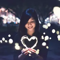 ilustrasi self love | unsplash.com/@bartlarueeppler