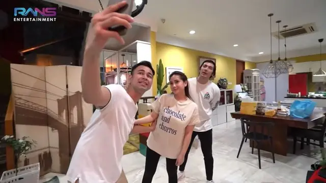 Raffi Ahmad - Nagita Slavina (Foto: YouTube)