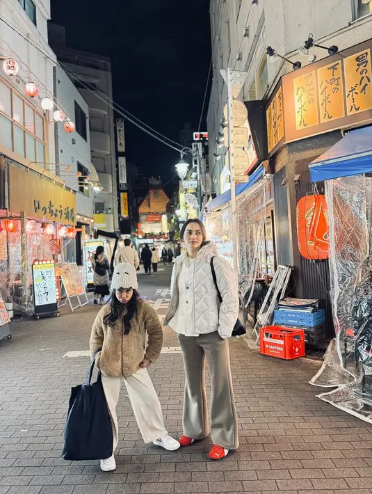 Di tengah keseruan liburan keluarga di Jepang, Abigail Cattleya Putri, putri Ririn curi perhatian [@ririnekawati]