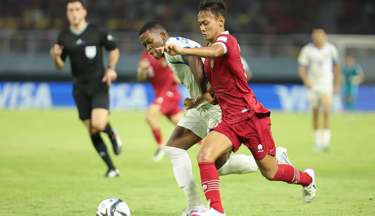 <p>Indonesia masih punya kans lolos asal bisa memetik hasil positif di matchday 3 lawan Maroko. (Doc. LOC WCU17/NFL)</p>