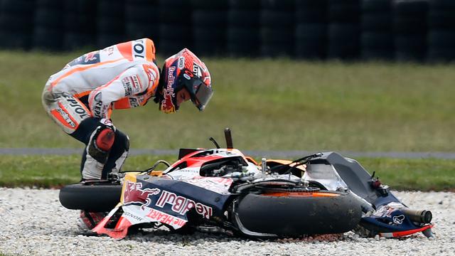 20161024-Marquez-jatuh-Moto-GP-AFP5