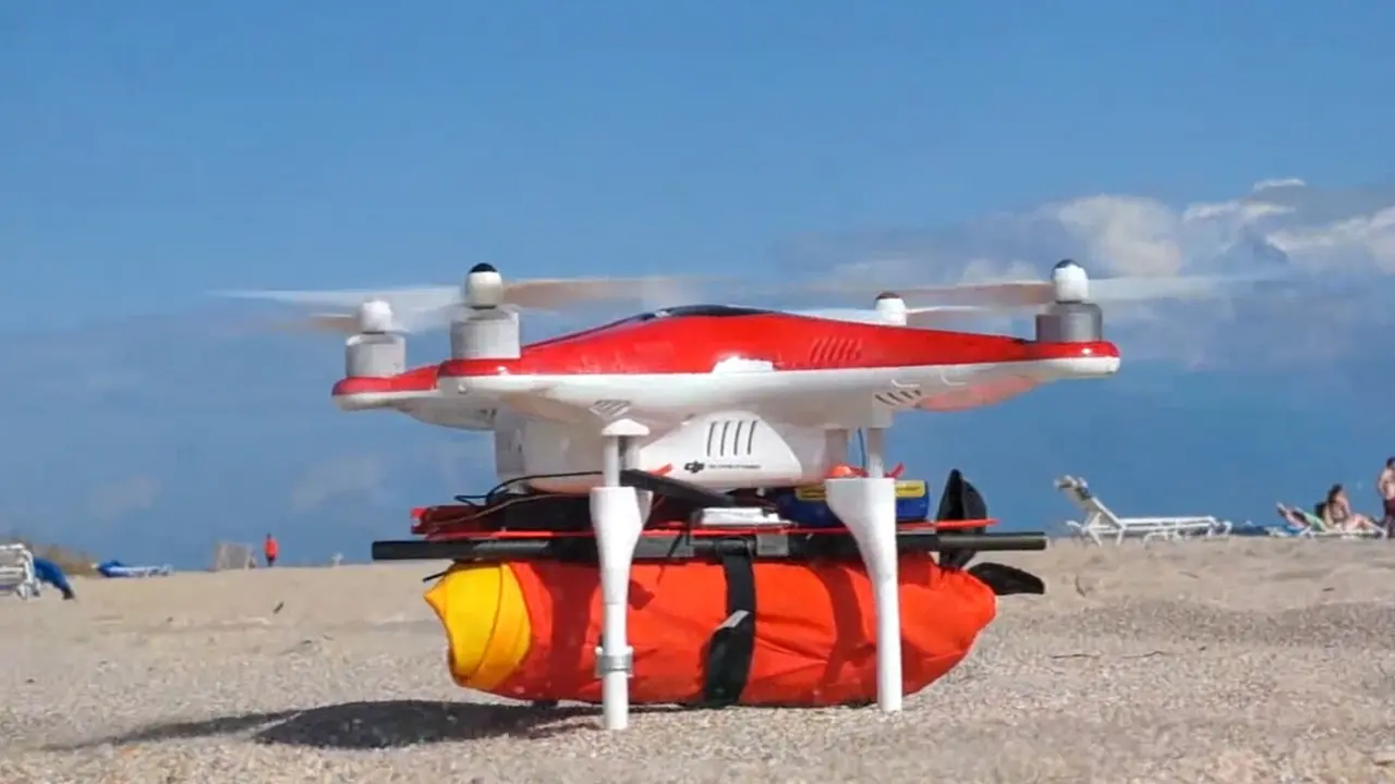 Drone Kini Jadi Penjaga dan Penyelamat Pantai