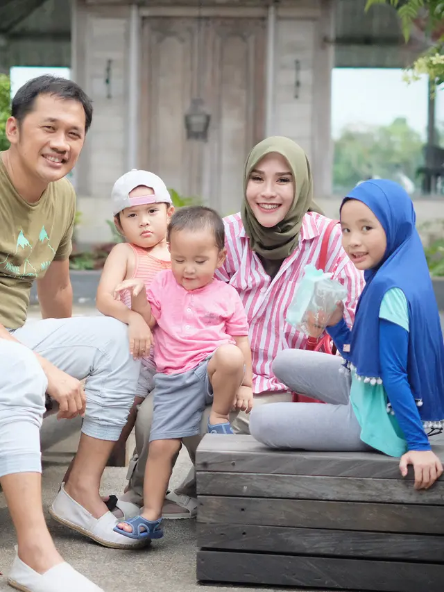 [Bintang] Zaskia Adya Mecca