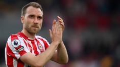 Christian Eriksen baru saja secara resmi didatangkan Manchester United untuk mengarungi musim 2022/2023. Gelandang serang Denmark ini didatangkan MU dengan status bebas transfer alias gratis. Pada bursa transfer musim-musim sebelumnya, Setan Merah juga pernah mendatangkan pemain secara gratis. Termasuk Christian Eriksen, berikut 5 rekrutan terakhir MU yang didatangkan secara gratis. (AFP/Daniel Leal)