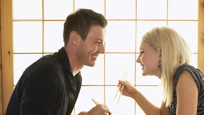 Jangan Mengeluh, Kamu Seharusnya Bersyukur Punya Pacar Cerewet!