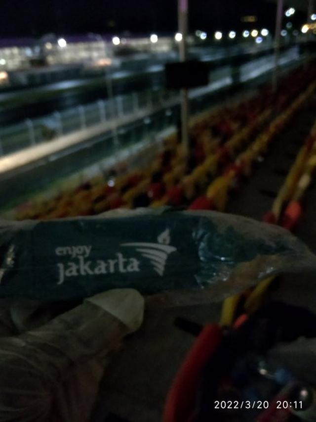 Barang Aneh Ditinggalkan Penonton MotoGP