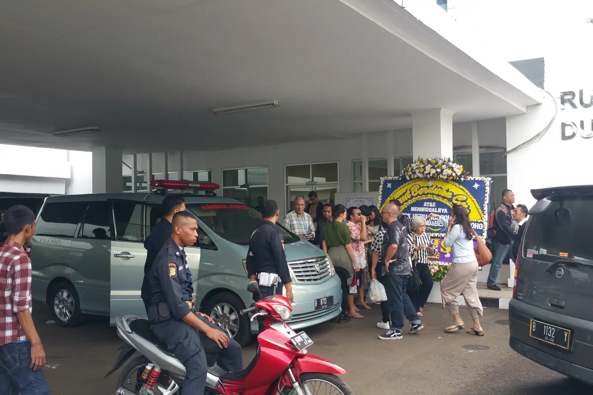 Prosesi pengurusan jenazah Bondan Winarno atau yang dikenal dengan sapaan Pak Bondan Maknyus telah selesai.