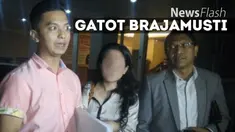 Wanita berinisial C. yang pernah menjadi pengikut atau murid Gatot Brajamus‎ti alias Aa Gatot. Dia datang ke kantor polisi untuk melaporkan mantan guru spiritualnya tersebut terkait kasus pemerkosaan terhadap dirinya.