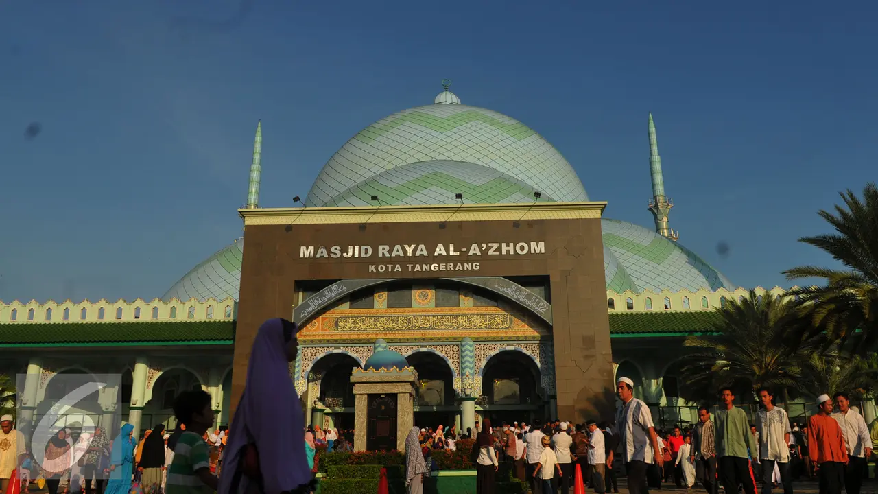 20160309-Salat-Gerhana-Matahari-Diberbagai-Daerah-Liputan6.com