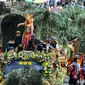 Parade budaya dan bunga (culture parade & flowers), Surabaya, Minggu (7/5/2017). (Dian/Liputan6.com)