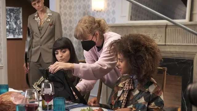 Pecahkan Rekor, Ini Potret di Balik Layar Taylor Swift Syuting Video Klip Anti-Hero