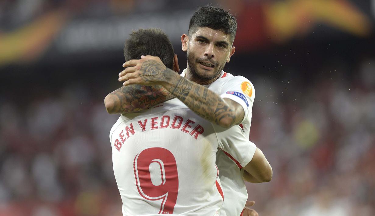 3. Ever Banega (Sevilla) - 2 Gol (1 Penalti). (AFP/Cristina Quicler)