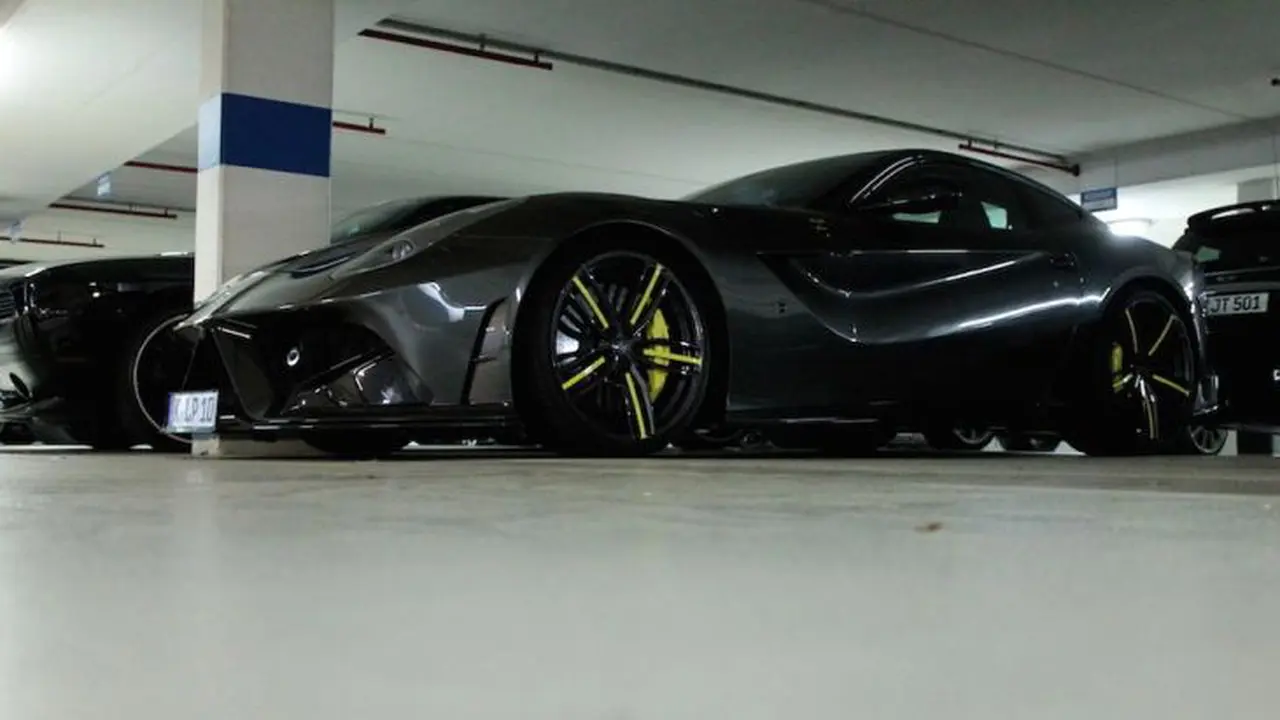 Ferrari F12 Berlinetta Jadi Favorit Pesepak Bola Dunia